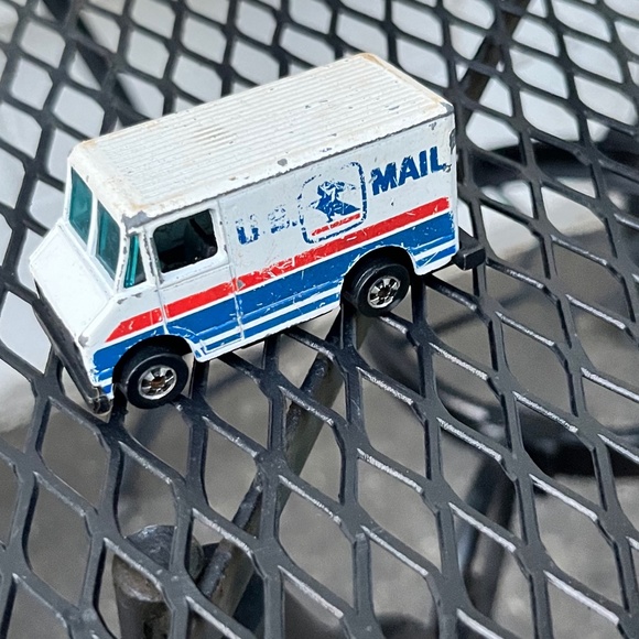 Vintage 1976 mail truck hot wheels - Picture 1 of 2